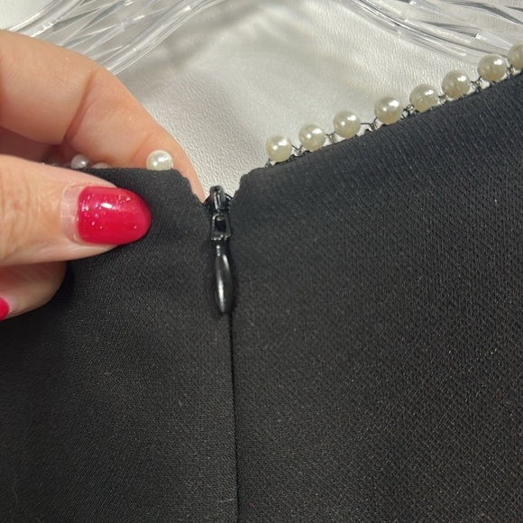Gal Meets Glam Nadia Black jumpsuit faux pearl trim size 14. NWT - Picture 12 of 14